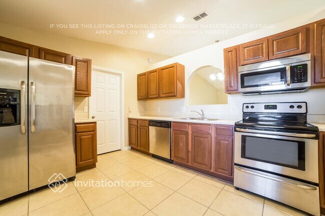 Foto del edificio - 3215 Burdock Ave