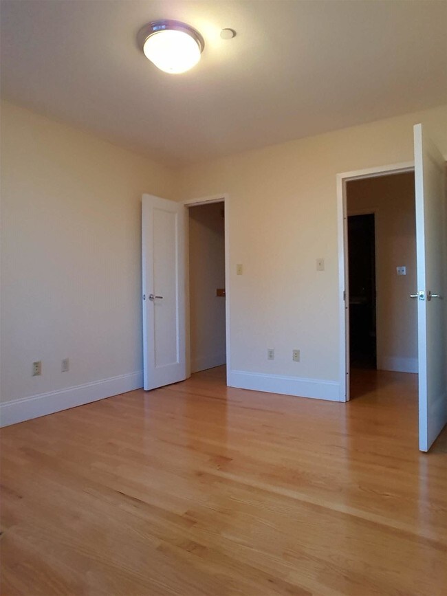 Foto del edificio - 126 4th Ave