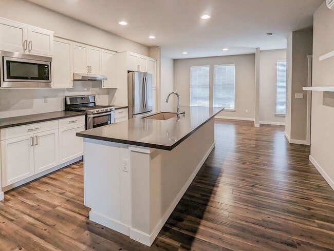 Foto del edificio - **Move-In Special** Fully upgraded 3 bed 2...