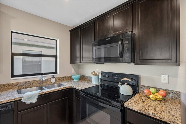 Building Photo - 808 Chatham Walk Dr