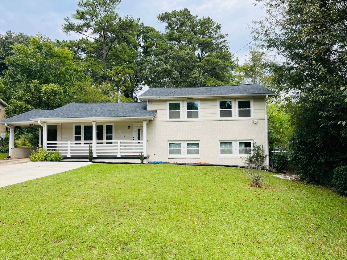 Primary Photo - 2270 Miriam Ln
