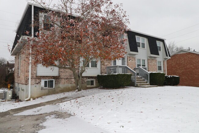 Foto del edificio - 310 E Edgewood Dr