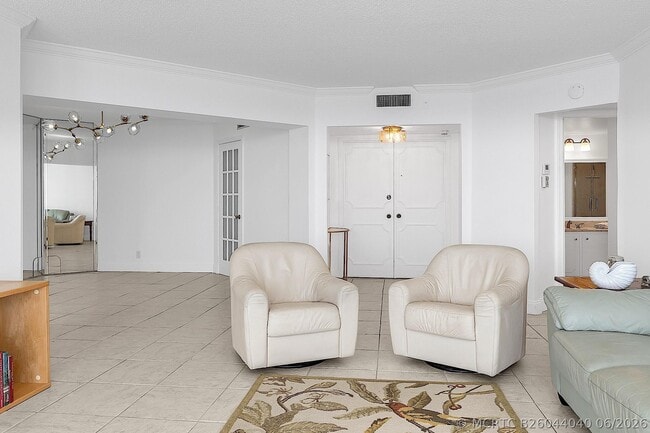 Building Photo - 1340 S Ocean Blvd