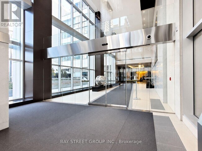 Photo du bâtiment - 386 Yonge St