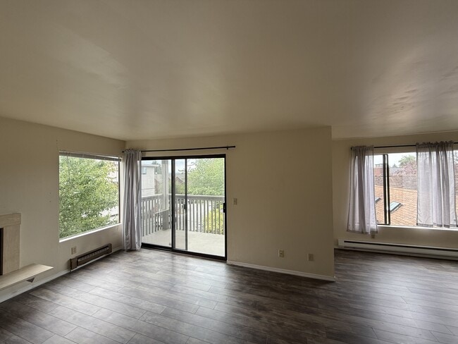 Building Photo - 4911 Fremont Ave N