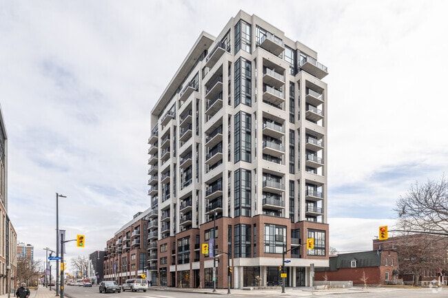 Building Photo - The Charlotte