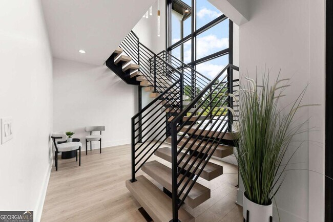 Foto del edificio - 151 S Pointe Dr