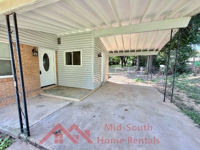 Photo - 1775 Colonial Hills Apartment