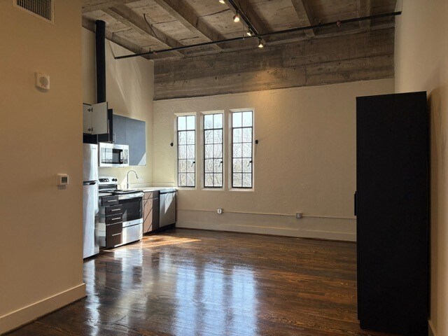 Foto principal - 4411 Dallas St