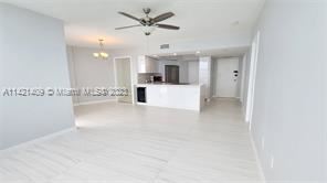 Foto del edificio - 1 br, 1.5 bath House - Majorca Towers Cond...