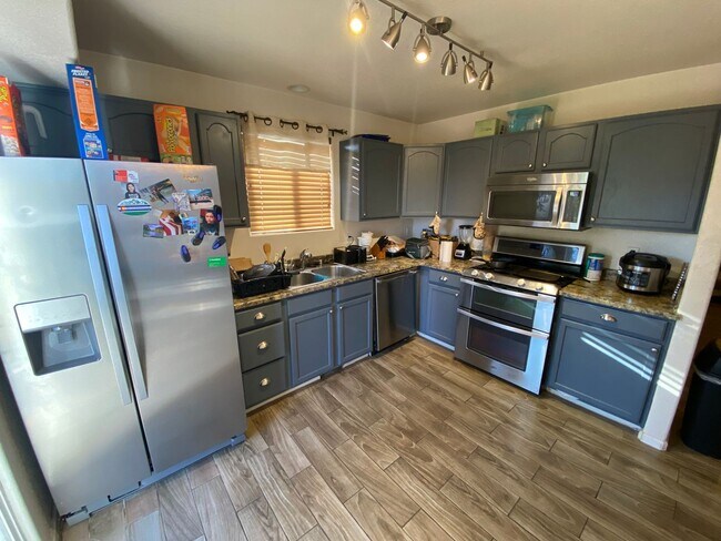 Building Photo - Great Home in Fountain!