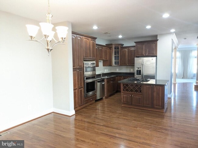 Building Photo - 21882 Brickshire Cir
