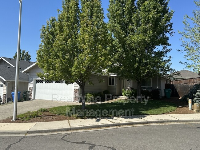 Building Photo - 126 Aztec Ct