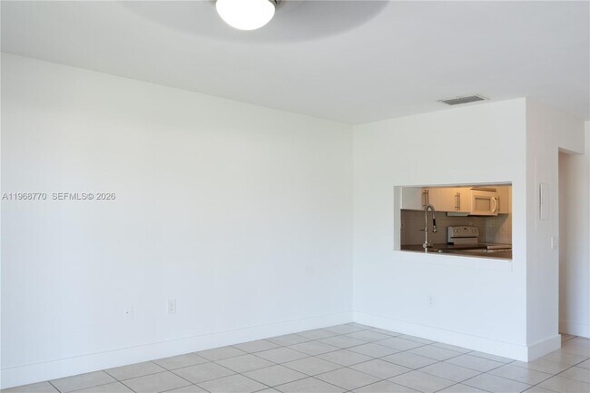 Foto del edificio - 1290 NE 119th St