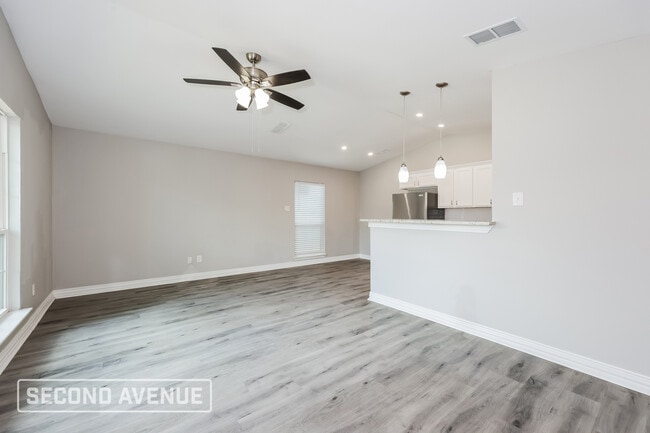 Foto del edificio - 2024 Lewiston Ave