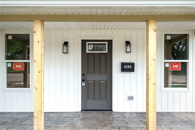 Foto del edificio - 4249 Pleasant View Ave