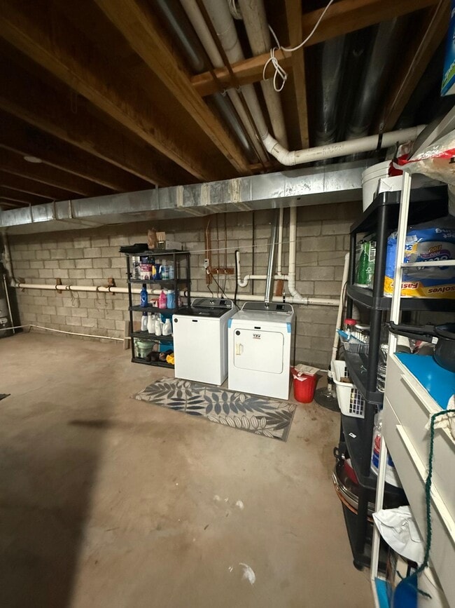 Building Photo - 427 Lackland Ave