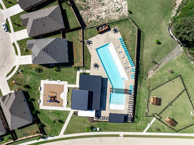 Foto del edificio - 3029 Hollybrook Ln