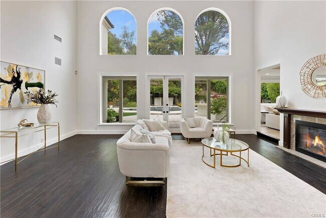 Building Photo - 25605 Queenscliff Ct