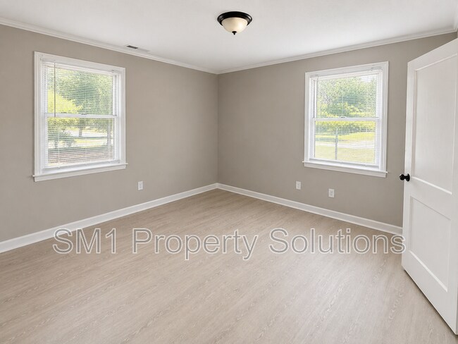 Foto del edificio - 1235 Elmer St