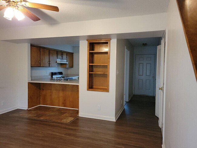 Foto del edificio - 280 Timber Court Dr