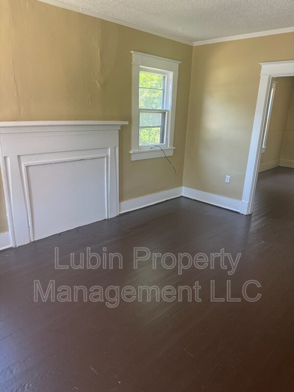 Building Photo - 3464 Lamphier Ave