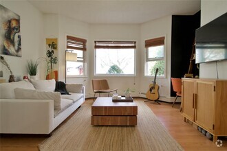 Building Photo - 54 Wildey St