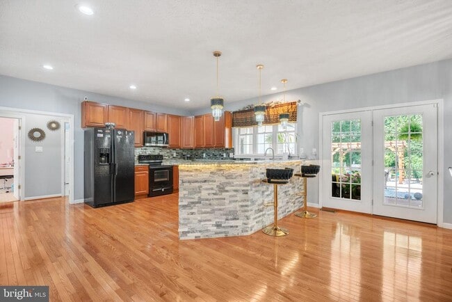 Building Photo - 8941 Grotto Ct