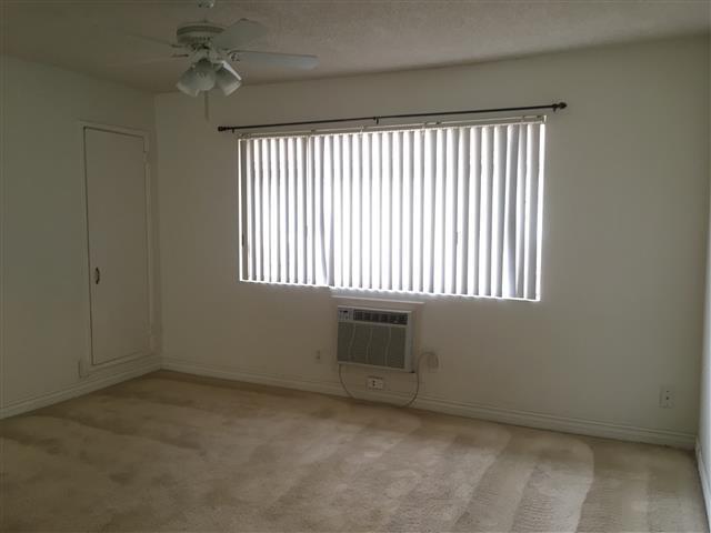 Foto del edificio - Great Upstairs 2BD/1BA Condo, Community Po...