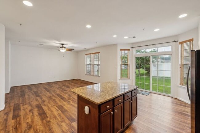 Building Photo - 22908 Snow Leopard Dr