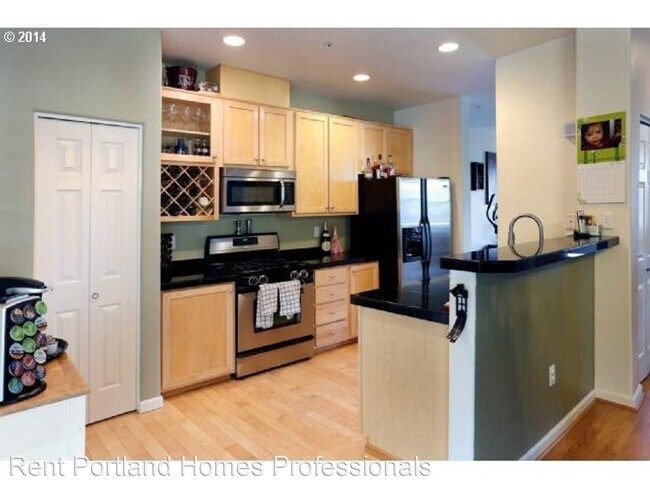 Building Photo - 3 br, 2.5 bath House - 8720 SW 147th Terra...