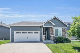 Building Photo - 6315 Rockaway Dr