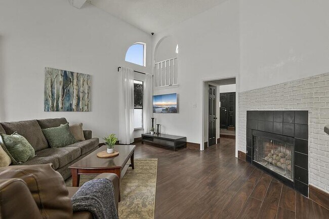 Foto del edificio - 2216 Brookhaven Dr