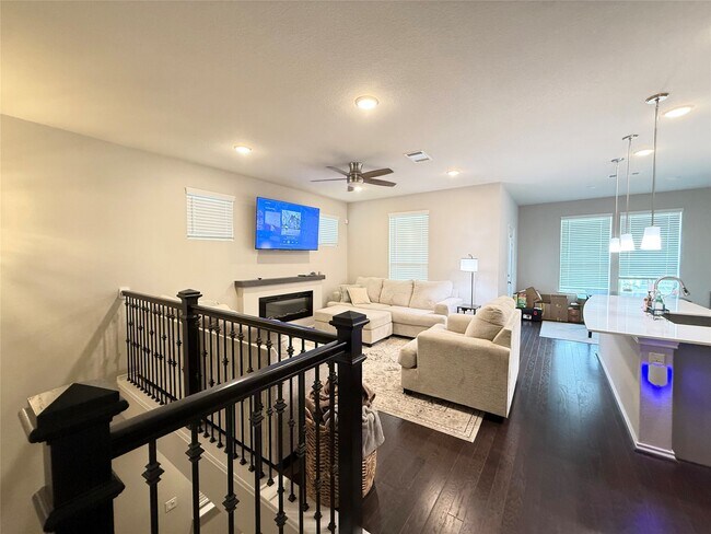 Foto del edificio - 10947 Cannes Memorial Dr