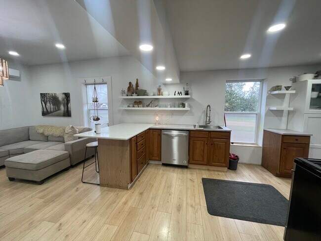 Foto del edificio - 419 S Mill St