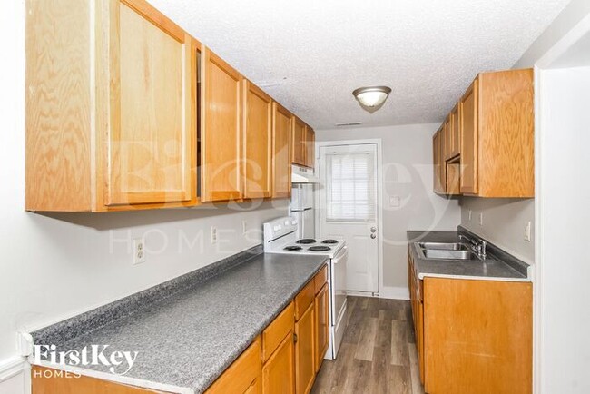 Foto del edificio - 5826 E 19th St