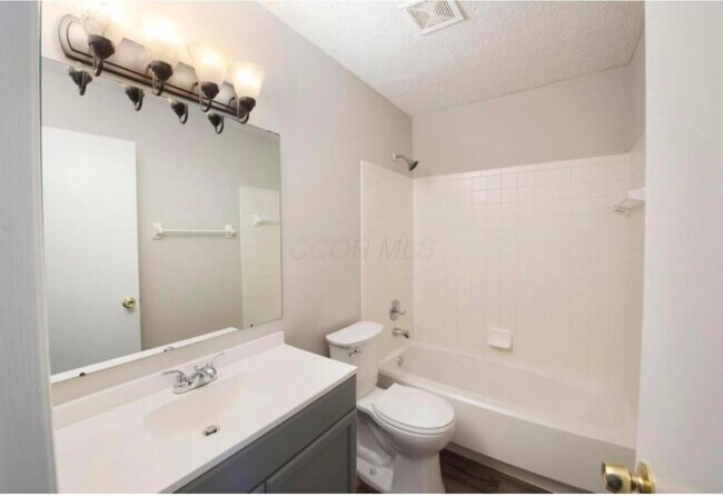 Building Photo - 3518 Westbay Dr
