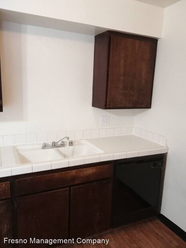 Foto del edificio - 3166 W Princeton Ave