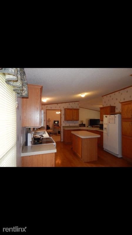 Building Photo - 3 br, 2 bath House - 131 Independence St