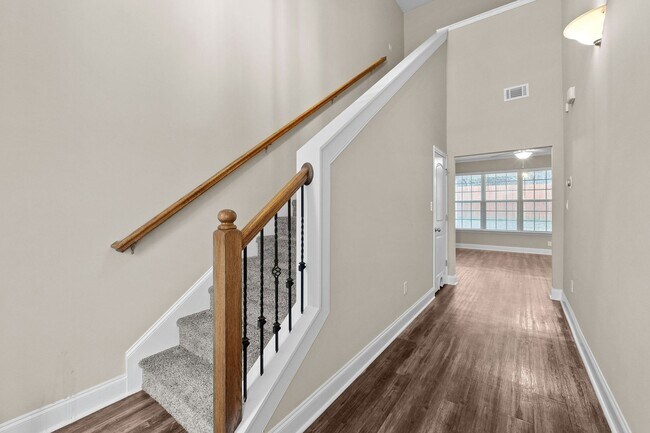 Foto del edificio - 473 Riley Ln