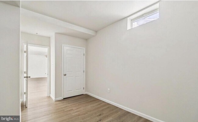 Foto del edificio - 6005 Armaan Dr