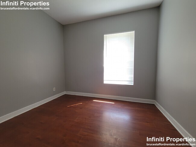 Foto del edificio - 7034 S Harper Ave