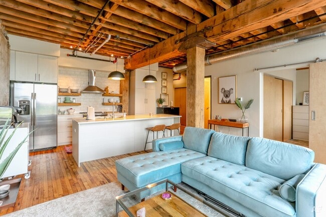 Interior Photo - Serif MKE