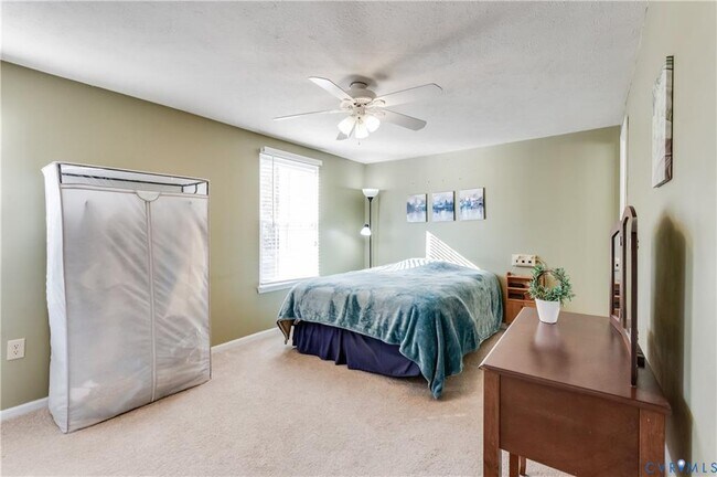 Foto del edificio - 7720 Pomeroy Ct