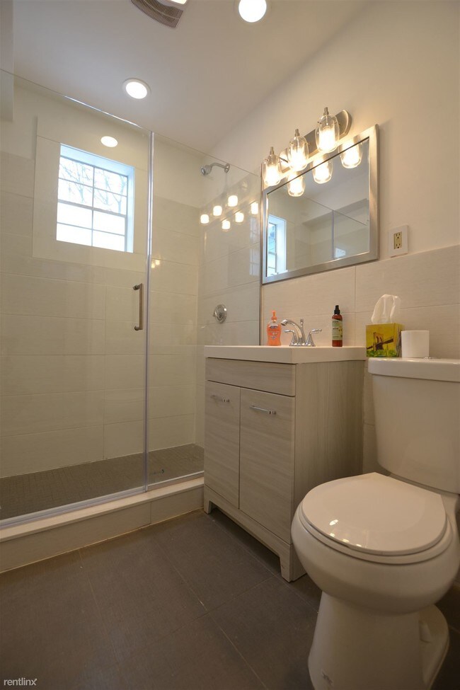 Building Photo - 5 br, 2 bath  - 45 Kilsyth Rd