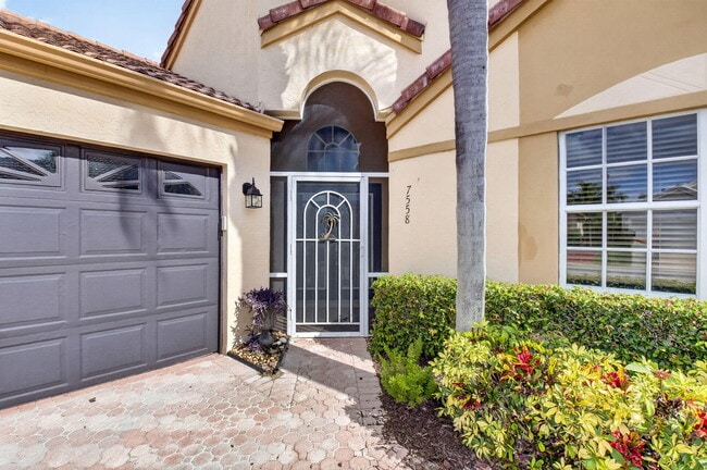Foto del edificio - 7558 Ironbridge Cir