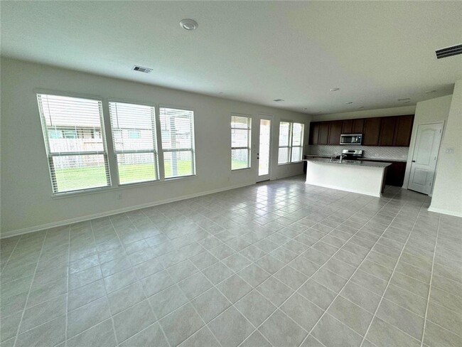 Building Photo - 1311 Oroville Ct