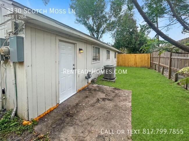 Foto del edificio - 3330 Scotch Moss Ln