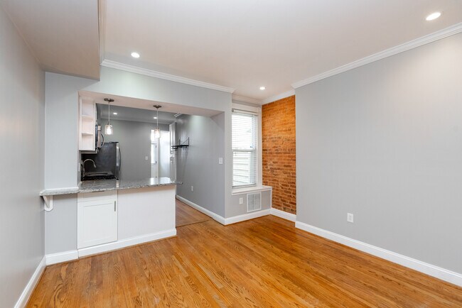 Building Photo - 3514 Roland Ave