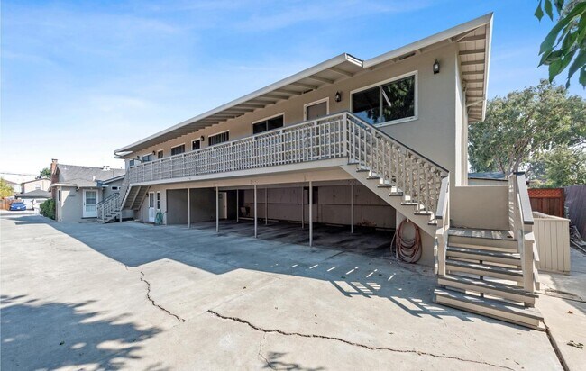 Building Photo - 4224 Cheeney St